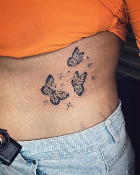 tattoo en las costillas para mujer|Tatuajes en las costillas/costado: 90 diseños HD para。